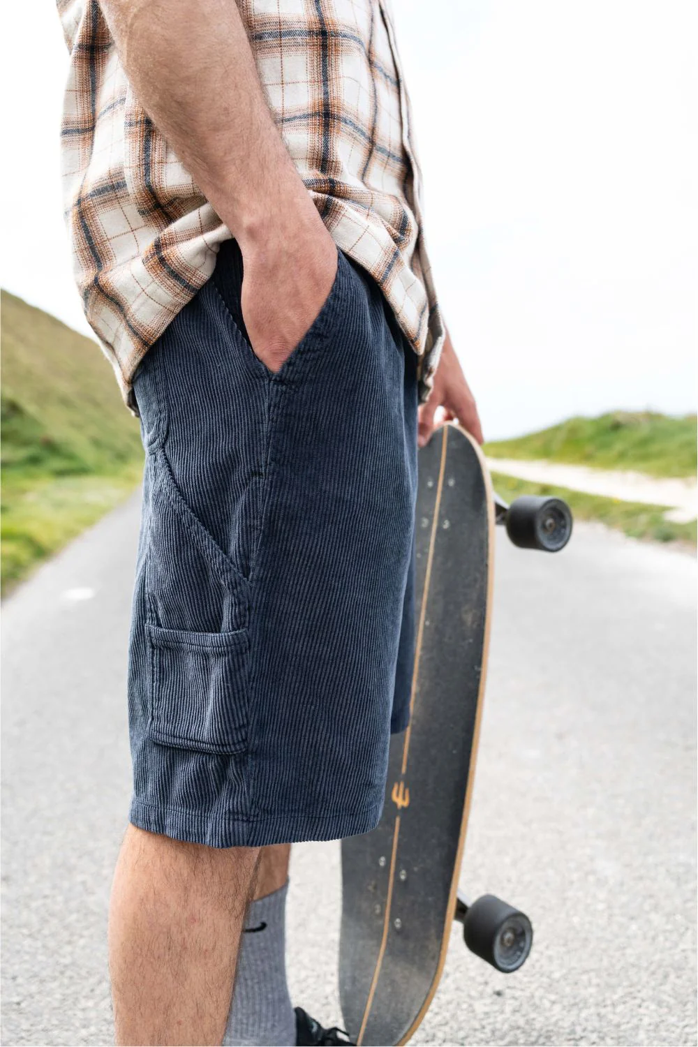 BamBooBay Chippy Chill Mens 22" Cord Shorts Dark Navy - Image 4