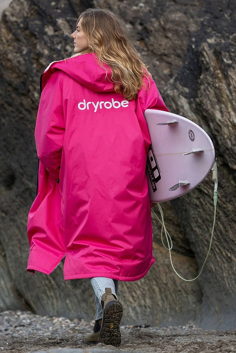 Dryrobe Advance Adult Long Sleeve Changing Robe Pink Light Grey - Image 3