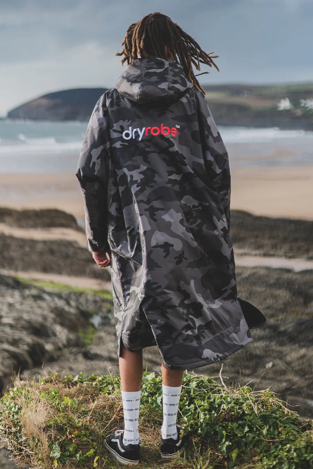 Dryrobe Advance Long Sleeve Changing Robe Black Camo/Black - Image 7