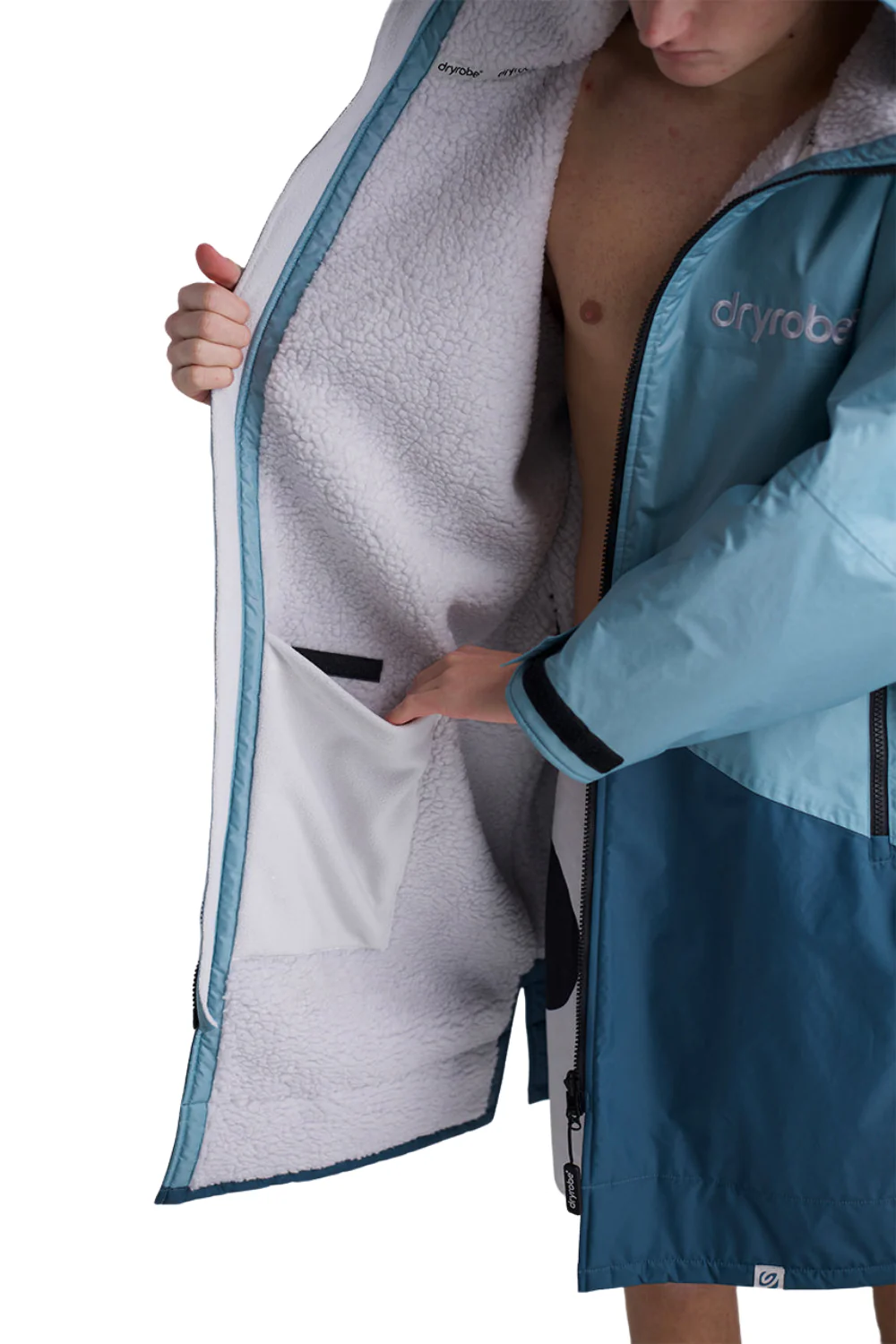 Dryrobe Advance Adults Long Sleeve Changing Robe Blue/Light Grey - Image 4