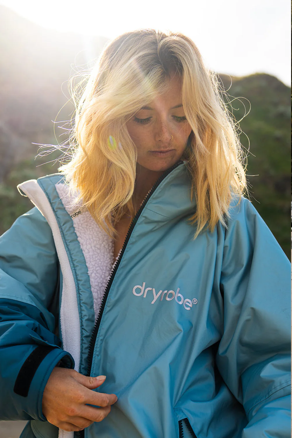 Dryrobe Advance Adults Long Sleeve Changing Robe Blue/Light Grey - Image 6