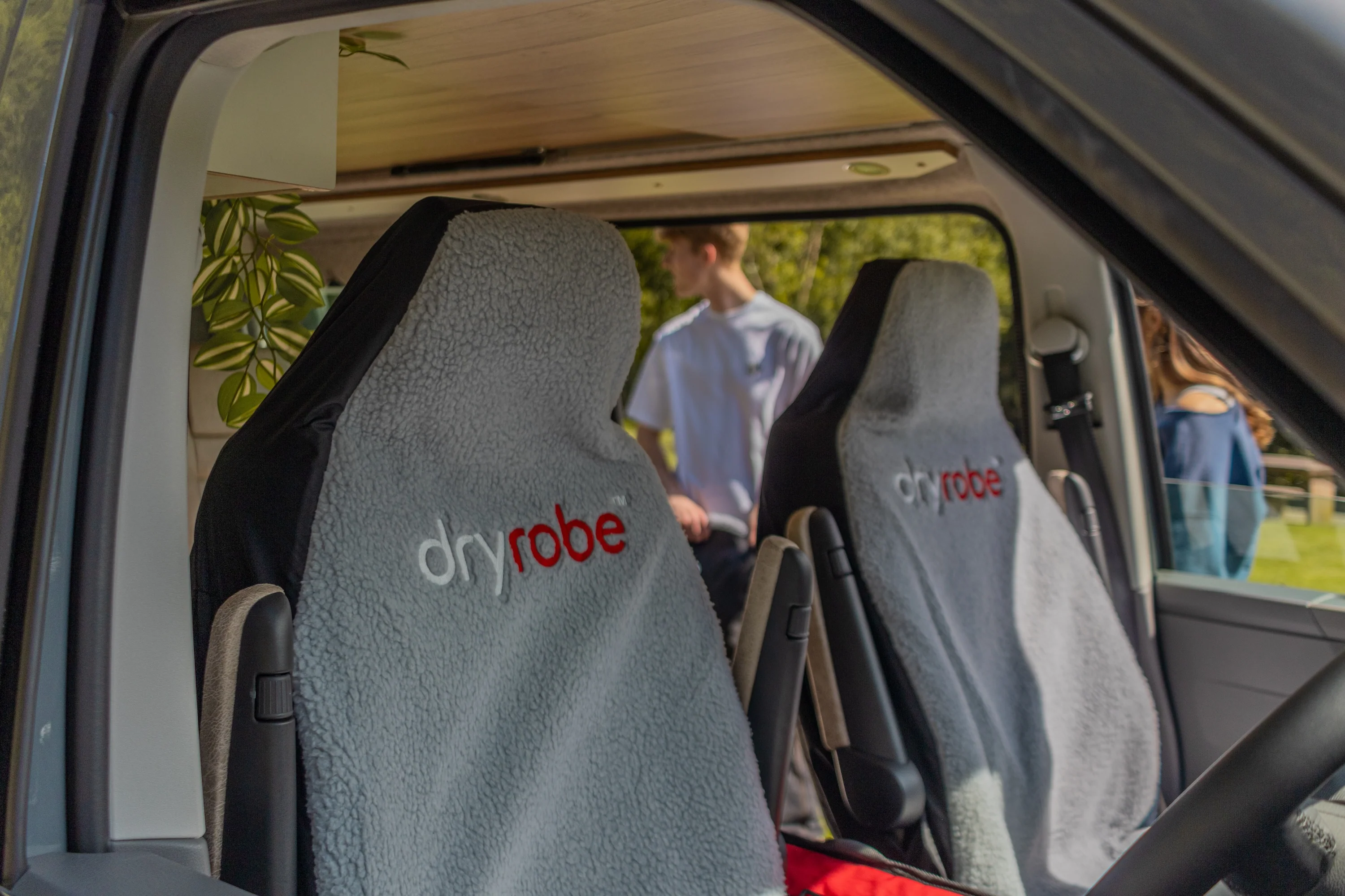 Dryrobe Carseat Cover Black/Grey - Image 4