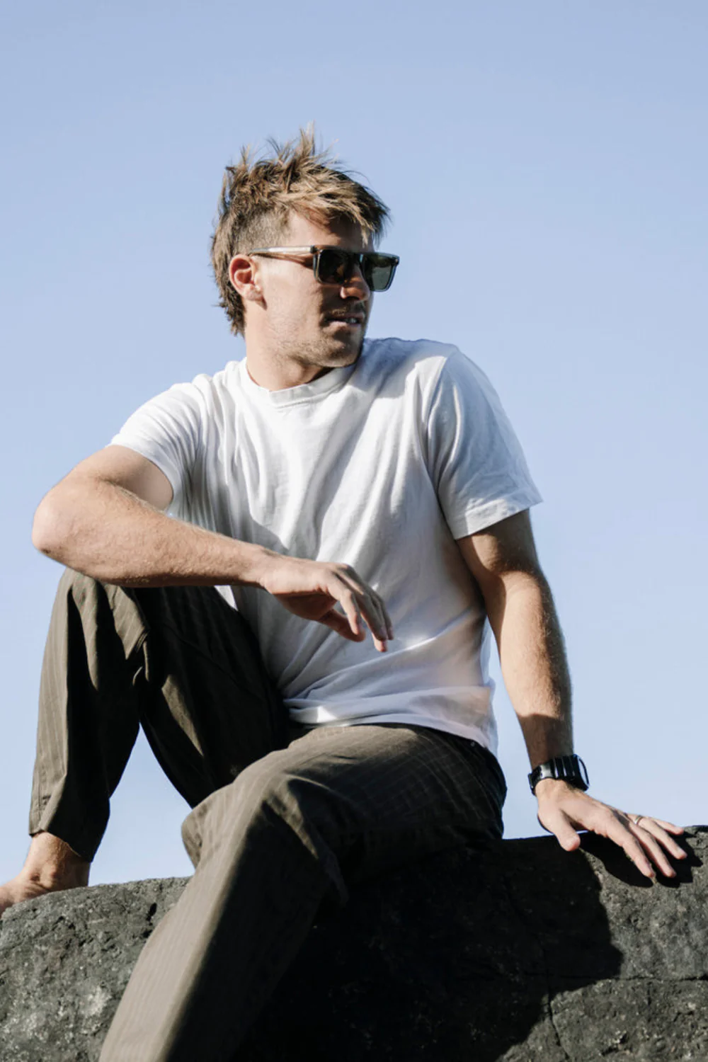 I-Sea Rhythm Sunglasses Taupe/Brown Polarised Lens - Image 4