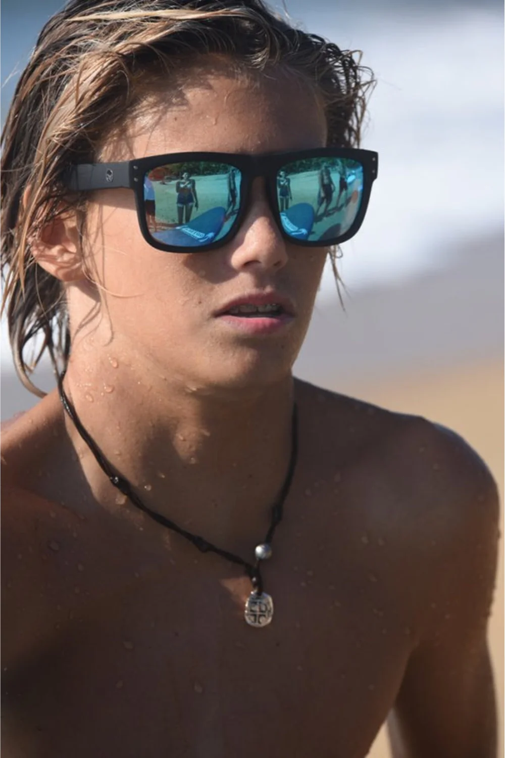 I-Sea V-Lander Sunglasses Black/Blue Mirror Polarized - Image 3