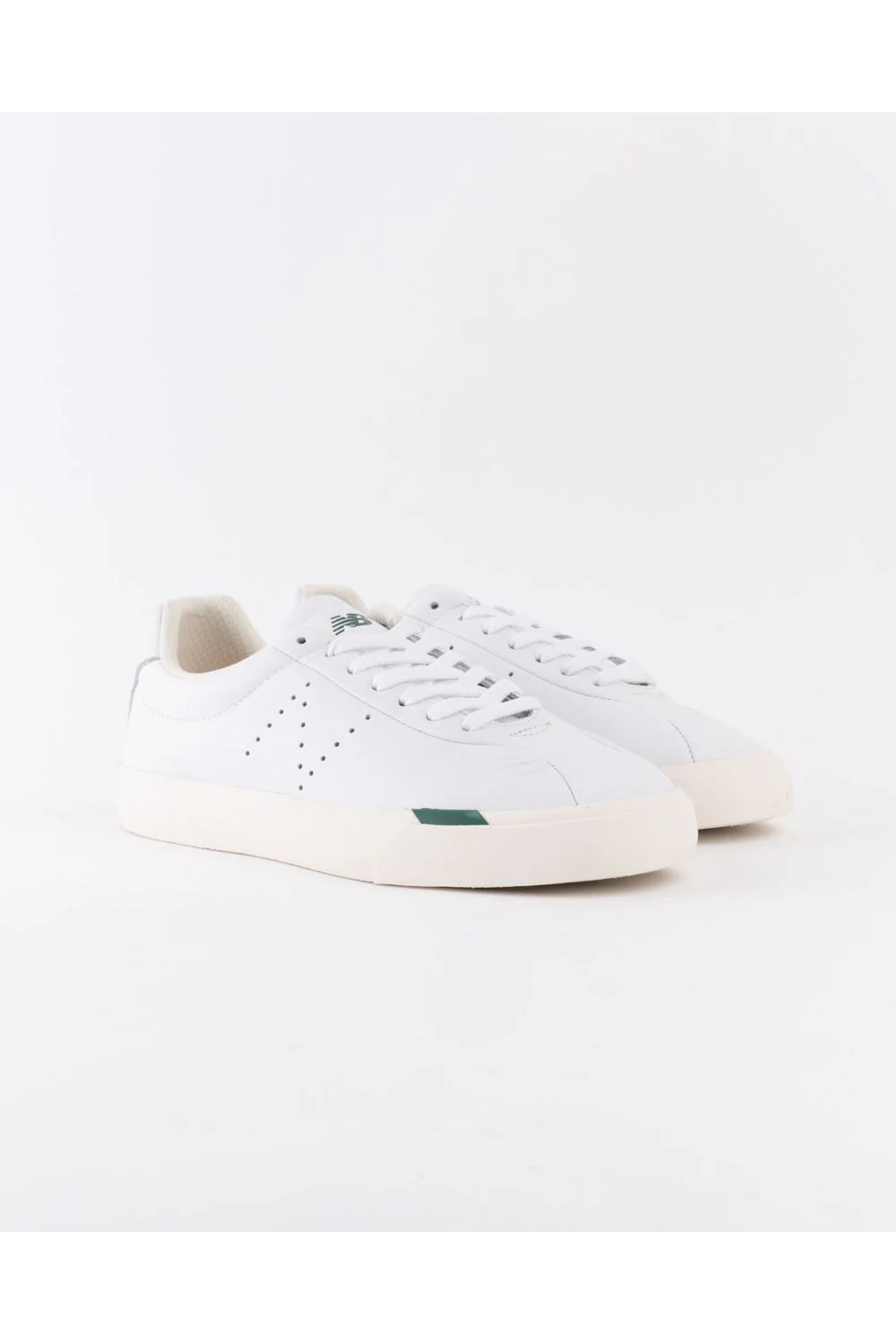 New Balance NM22