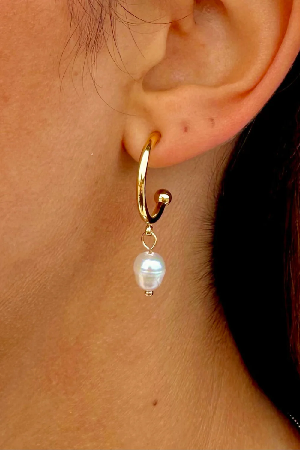 Ocean Jewel Pearl Hoop Earrings Gold - Image 2