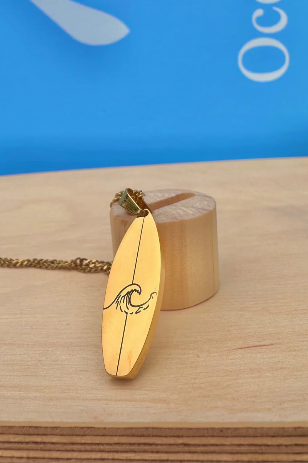 Ocean Jewel Wave Surfboard Pendant Gold