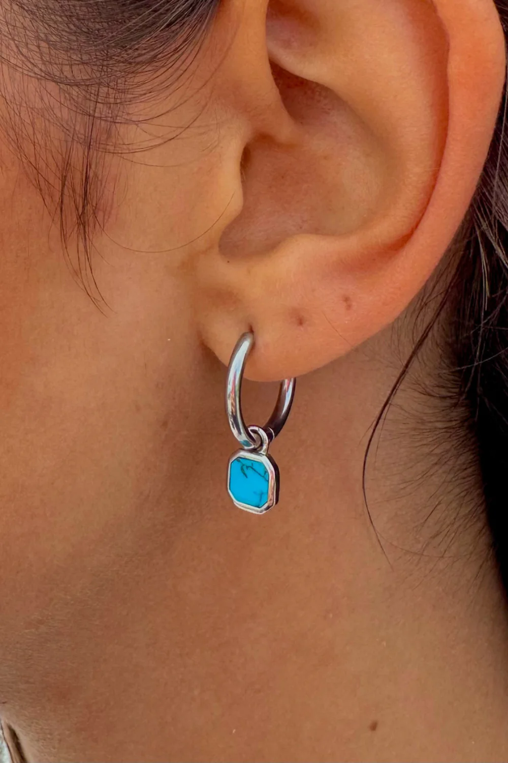 Ocean Jewel Mini Turquoise Stone Hoop Earrings Silver - Image 2