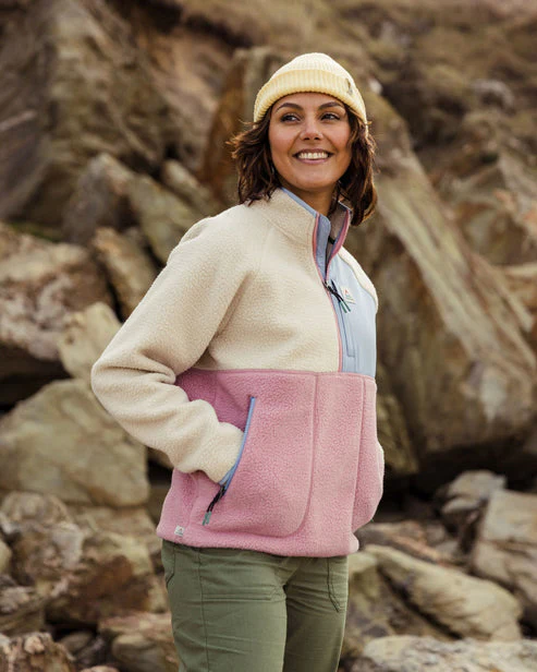Passenger Home Womens Recycled Sherpa Fleece Oatmeal/Pink Haze - Image 7