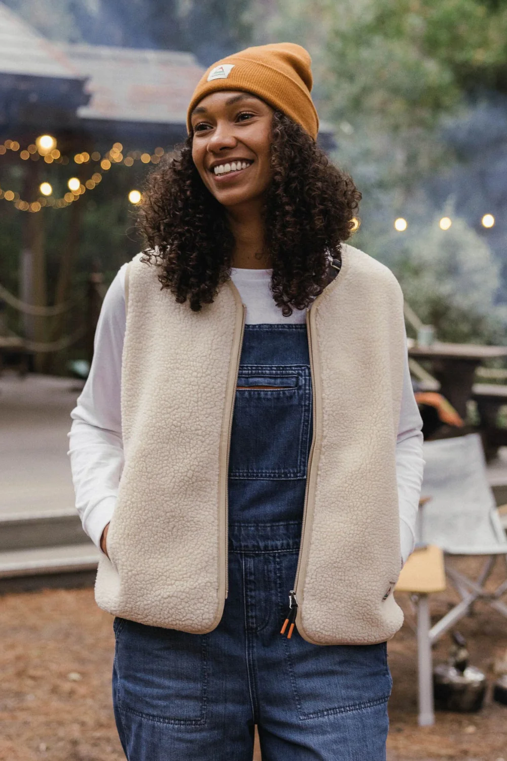 Passenger Tawny Womens Collarless Deep-Pile Sherpa Gilet Oat - Image 2