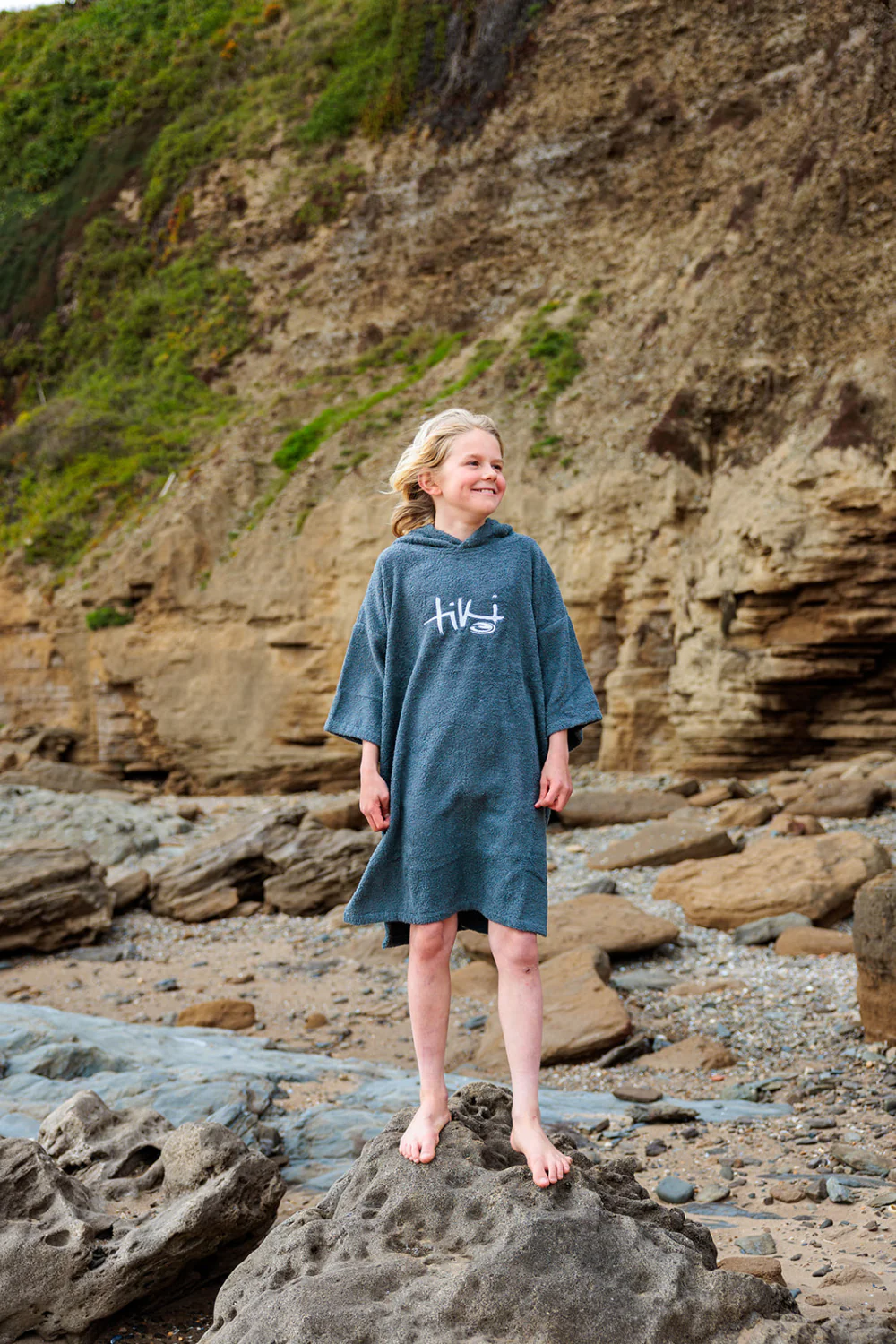 Tiki Junior Hooded Change Robe Grey - Image 4