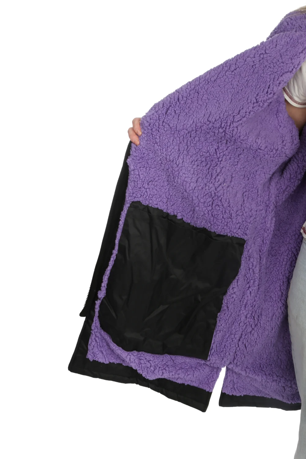 Tiki Tech Robe Black With Lilac Lining - Image 6