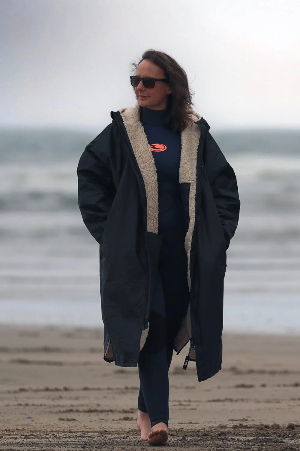 Tiki Tech Robe Black With Taupe Lining - Image 16