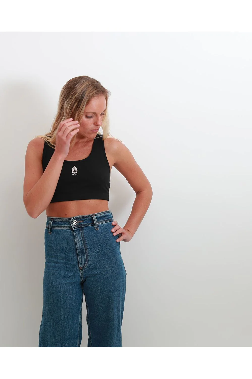 Tiki Drop Flow Sports Bra Black - Image 2