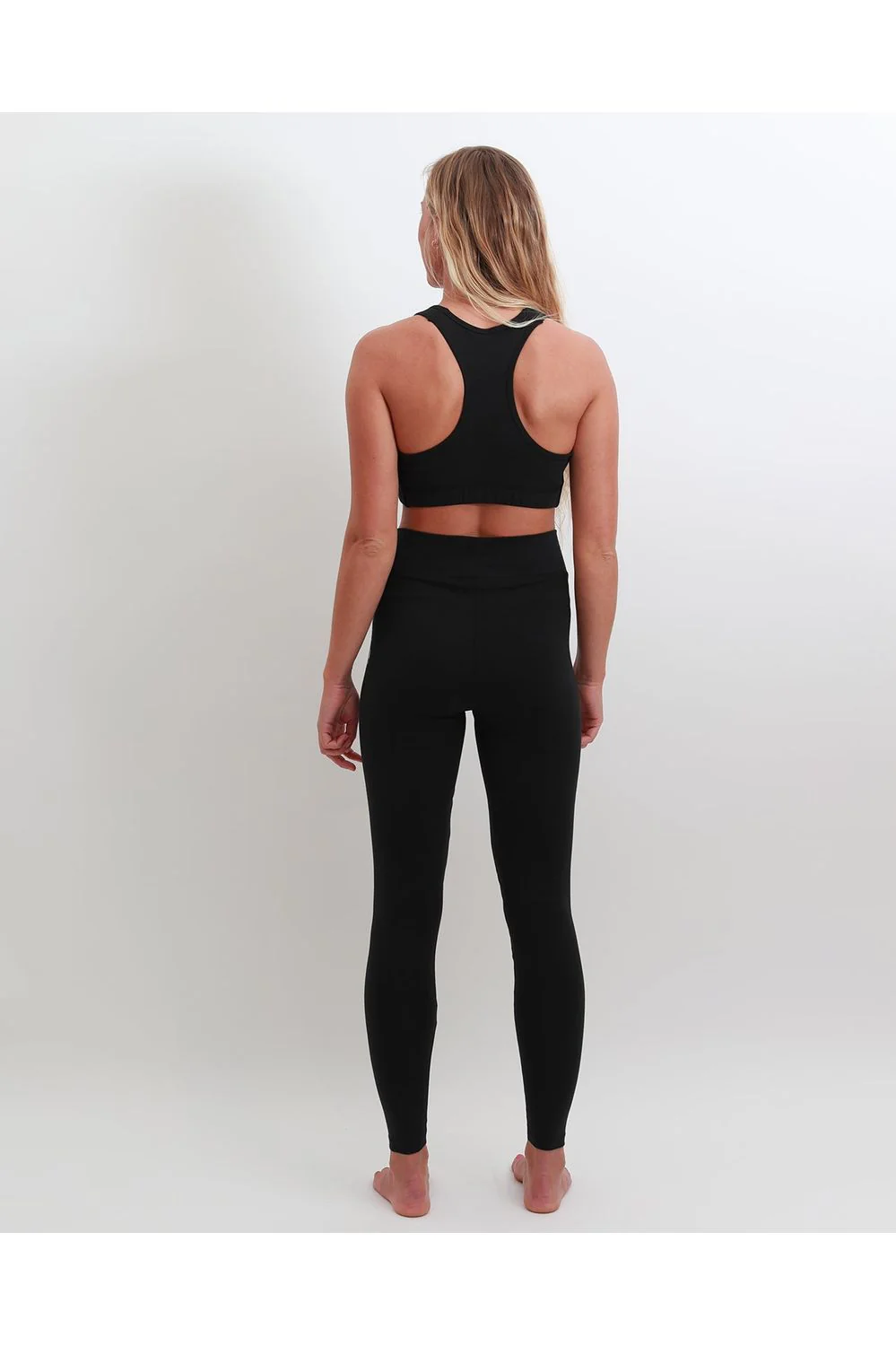 Tiki Drop Flow Sports Bra Black - Image 5