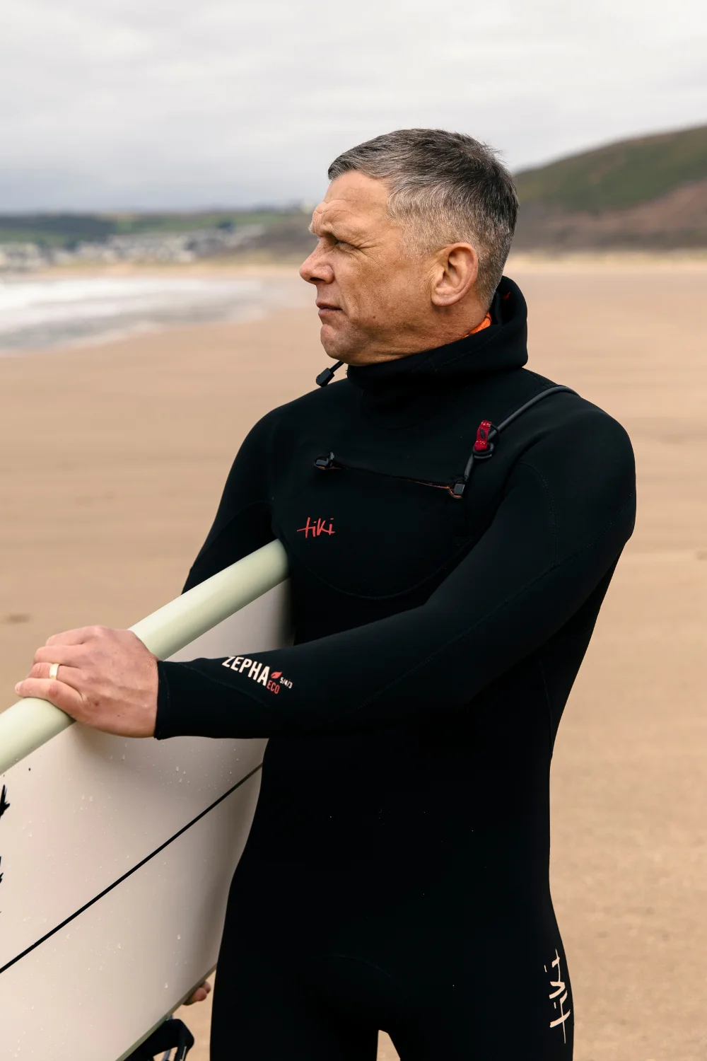 Tiki Zepha Eco 5/4/3 Mens Wetsuit Yulex Chest Zip Hooded Black - Image 3